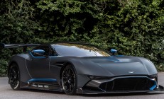 米兰APP下载-金玟哉关键进球定乾坤，佛罗伦萨战术打穿西班牙防线