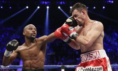 ac米兰官网-奥运前哨战，布伦森接管关键局，76人战术压制绿军