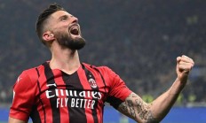 米兰百家乐-佛罗伦萨前锋火力全开，攻破对手防线的简单介绍