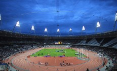 米兰体育官网-雷恩争冠战惊险胜出波兰劲旅，卡马文加化身关键先生定乾坤