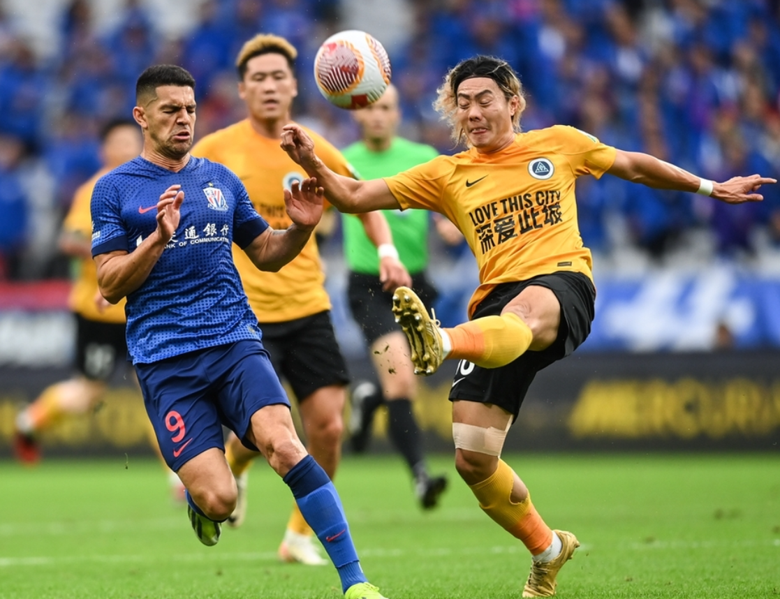 包含永昌客场逼平申花，摆脱危机的词条