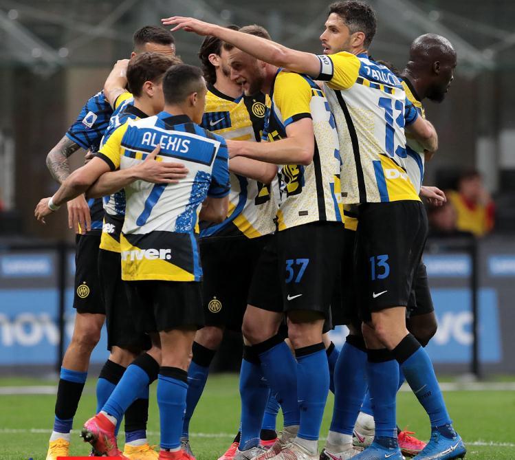 包含国米战胜热那亚，继续追赶领头羊的词条