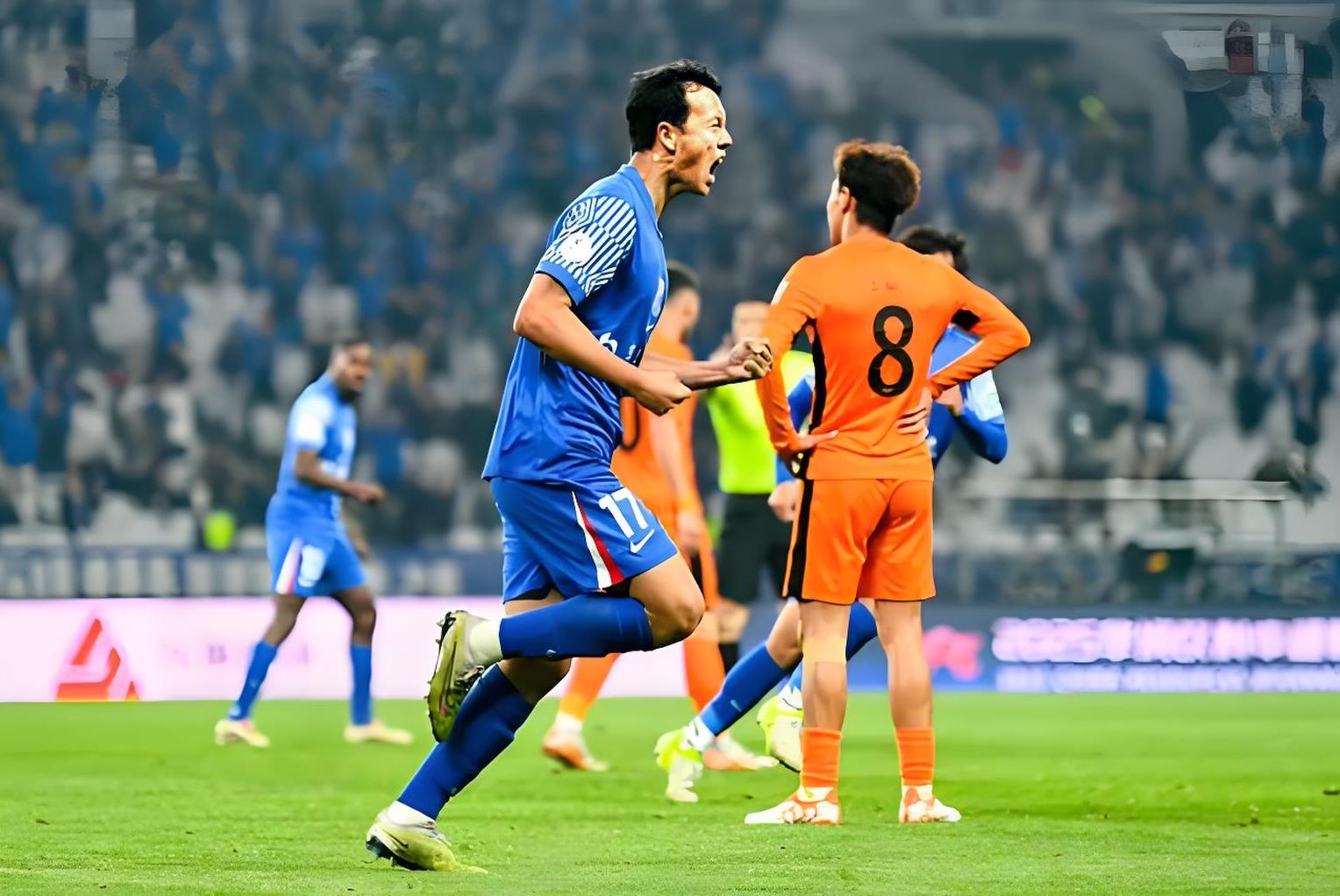 关于双方德比战引发球迷狂热，场外节目精彩连连的信息