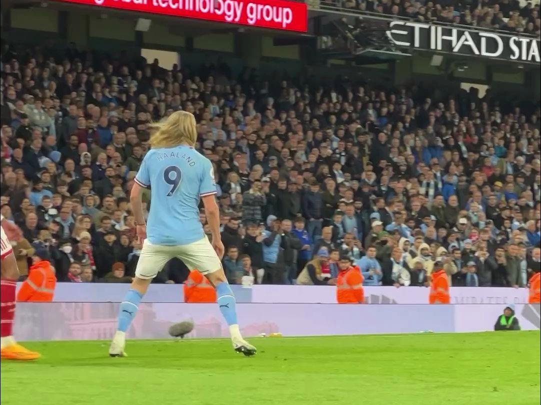 阿森纳横扫比利时，哈兰德爆发神勇的简单介绍